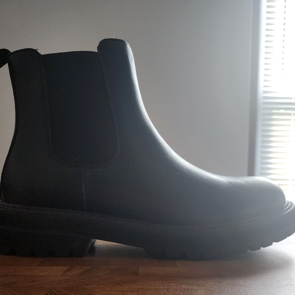 Individual black boot womens size 10M Right Boot only amputee - Picture 2 of 13